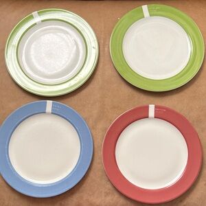 Pantone Universe Fishs Eddy Set of 4 Dinner Plates